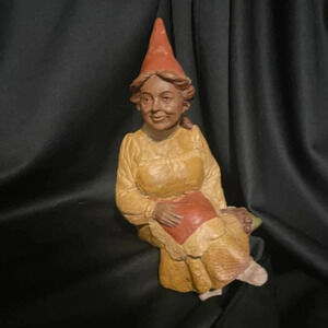 Tom Clark Gnome “Julie”